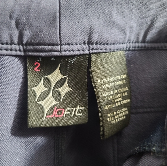 Shorts - Picture 3 of 9